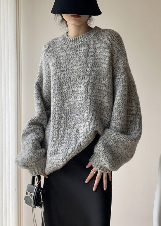 Classic Vintage Sweater with a Flattering Fit