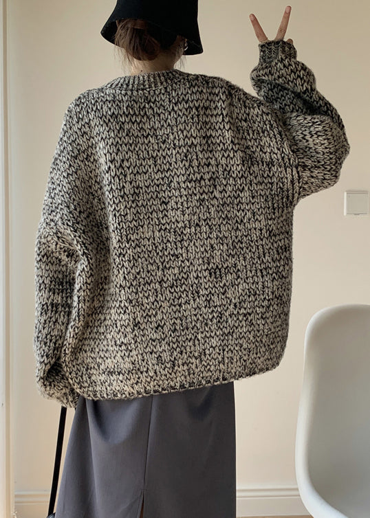 Classic Vintage Sweater with a Flattering Fit