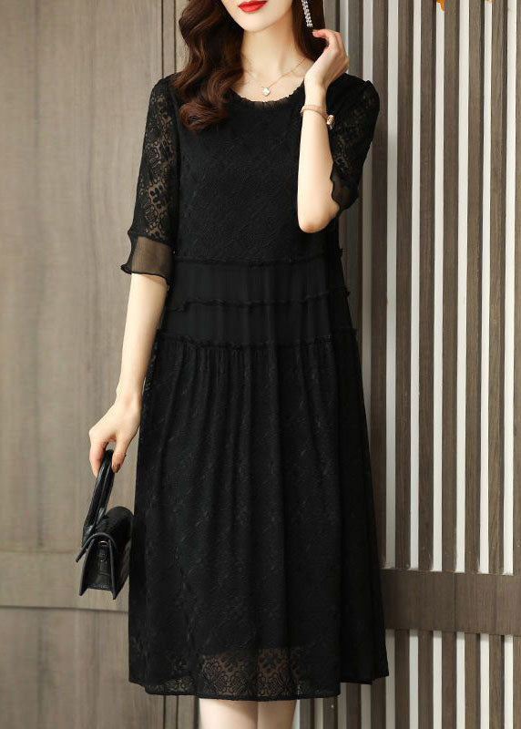 Beautifully Finished Dress in a Timeless Design