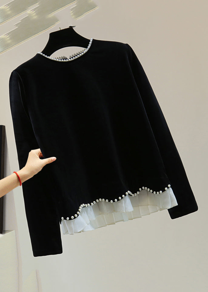 Classic Vintage Sweater with a Flattering Fit