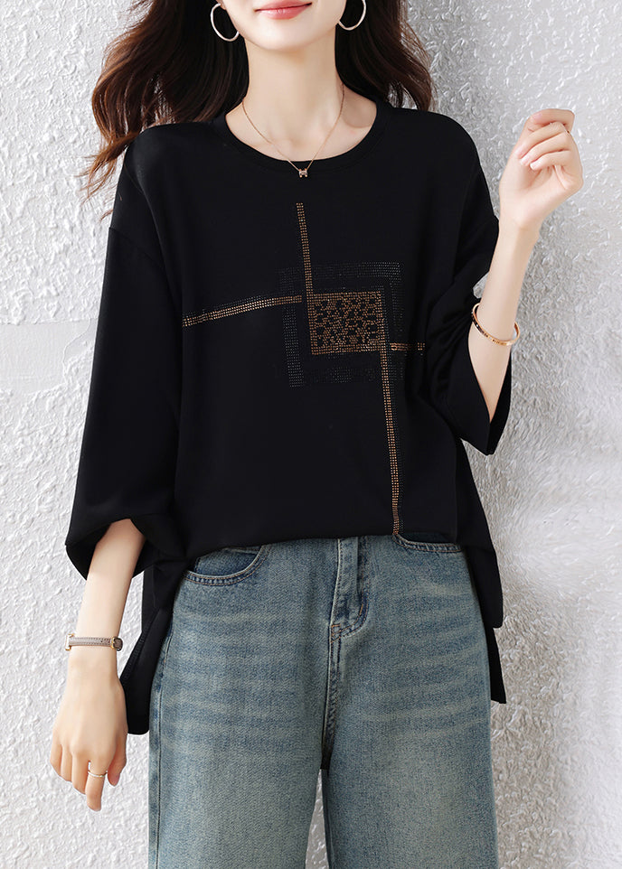 Classic Vintage Pullover with a Flattering Fit