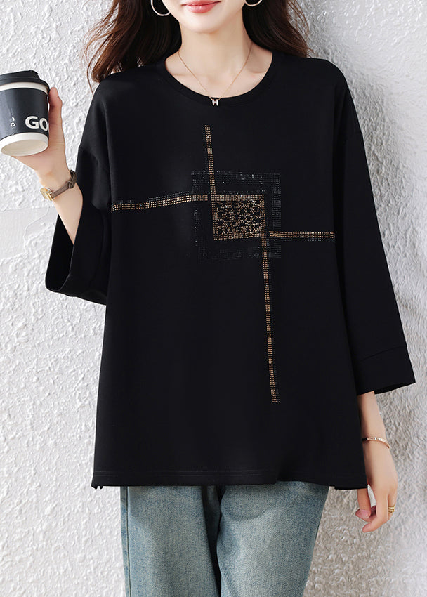 Classic Vintage Pullover with a Flattering Fit