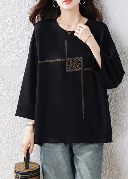 Classic Vintage Pullover with a Flattering Fit