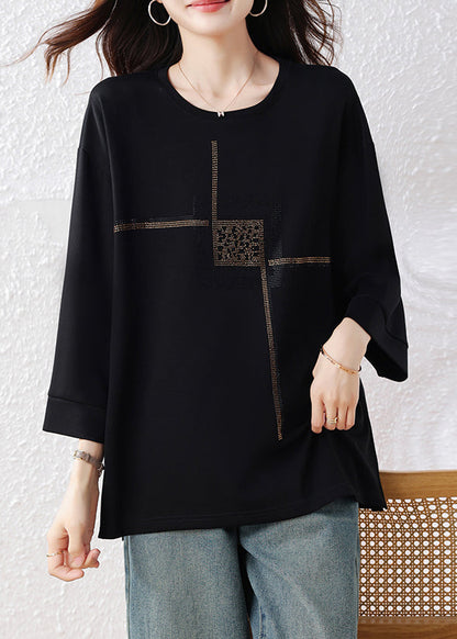 Classic Vintage Pullover with a Flattering Fit