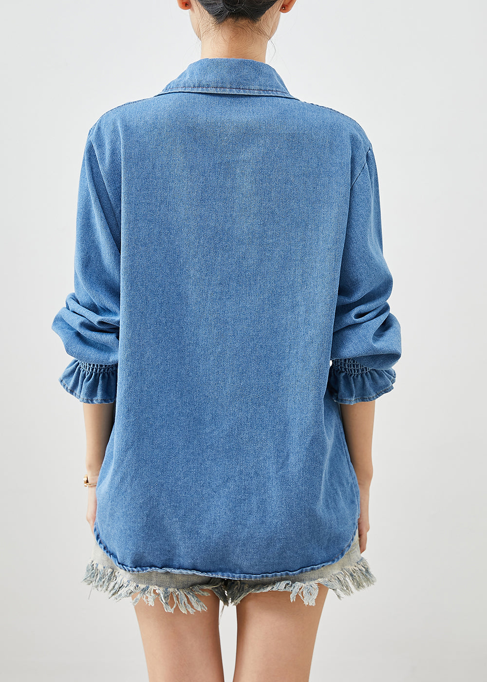 Effortlessly Elegant Coat with a Timeless Design