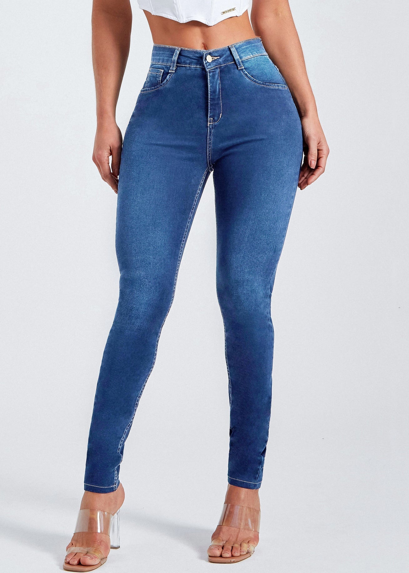 Gracefully Styled Pants for Any Occasion