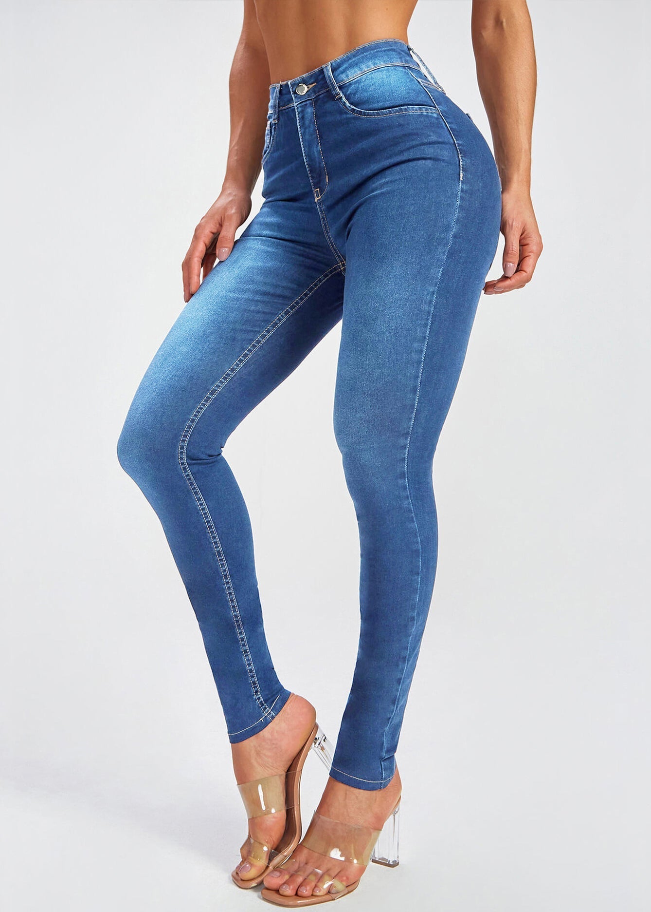 Gracefully Styled Pants for Any Occasion