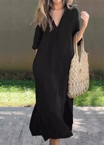 Beautifully Finished Dress in a Timeless Design
