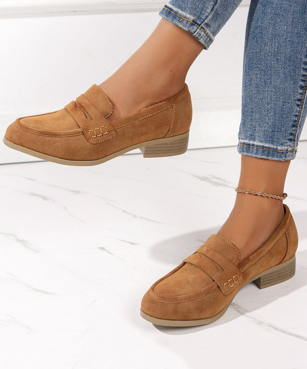 Chic Orthopedic Flats with Unique Design