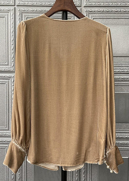 Effortlessly Elegant Top with a Timeless Design
