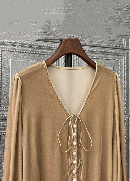Effortlessly Elegant Top with a Timeless Design