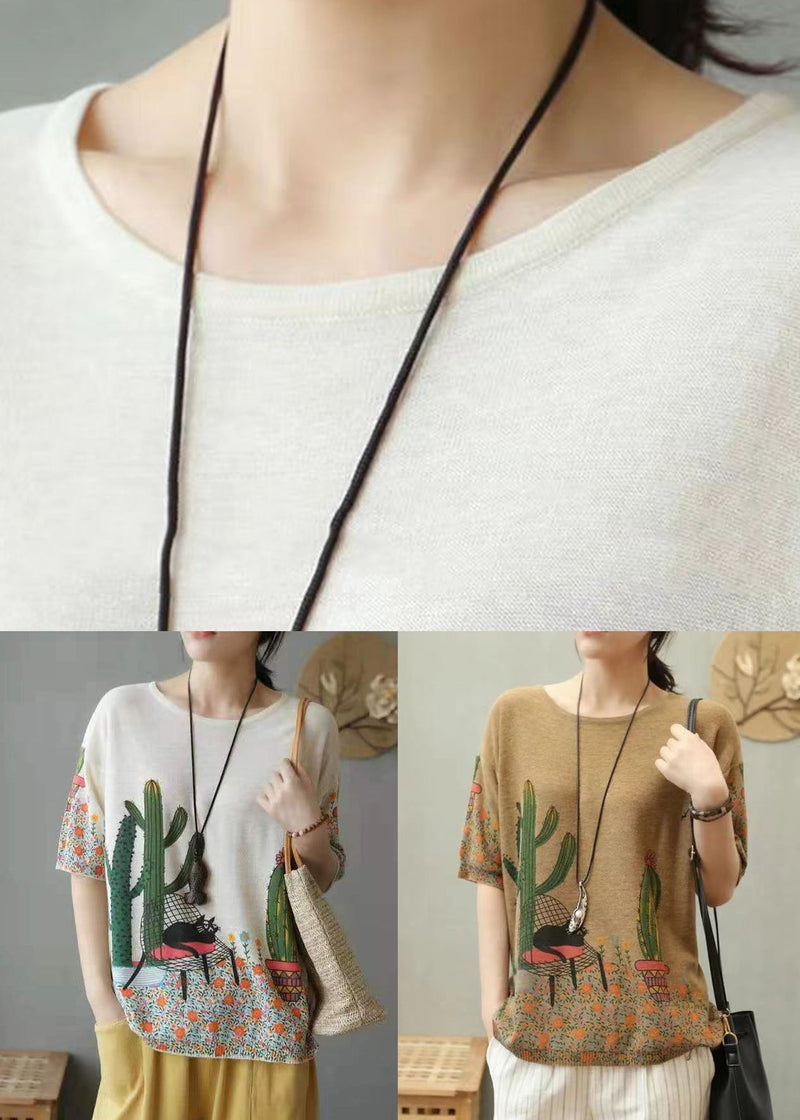 Effortlessly Elegant Top with a Timeless Design