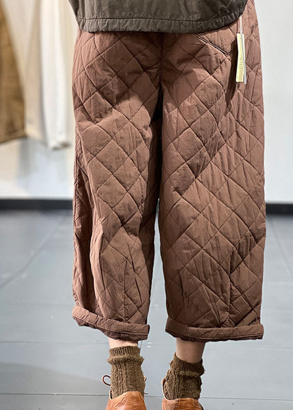Effortlessly Elegant Pants with a Timeless Design