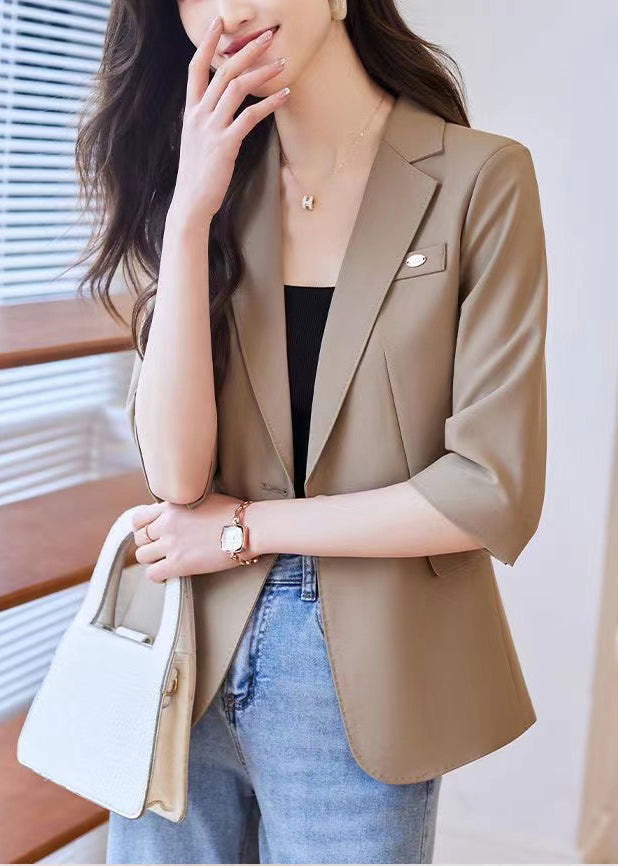 Sophisticated Jacket with a Clean Classic Look