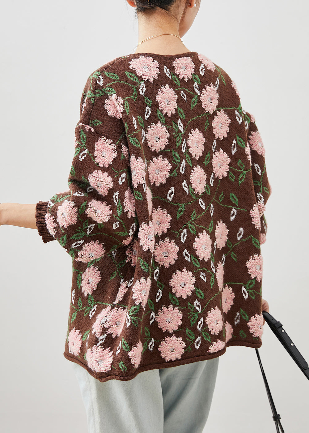Elegantly Styled Cardigan for Everyday Wear