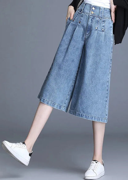 Classic Vintage Trousers with a Flattering Fit