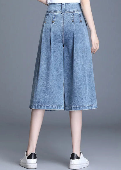Classic Vintage Trousers with a Flattering Fit