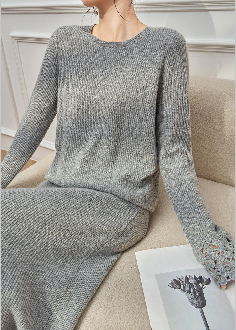 Effortlessly Elegant Sweater with a Timeless Design