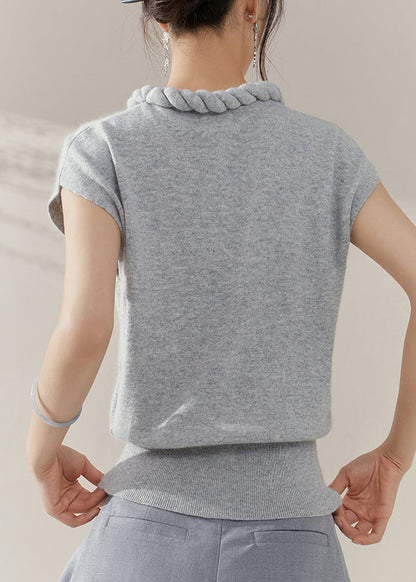 Classic Vintage Sweater with a Flattering Fit