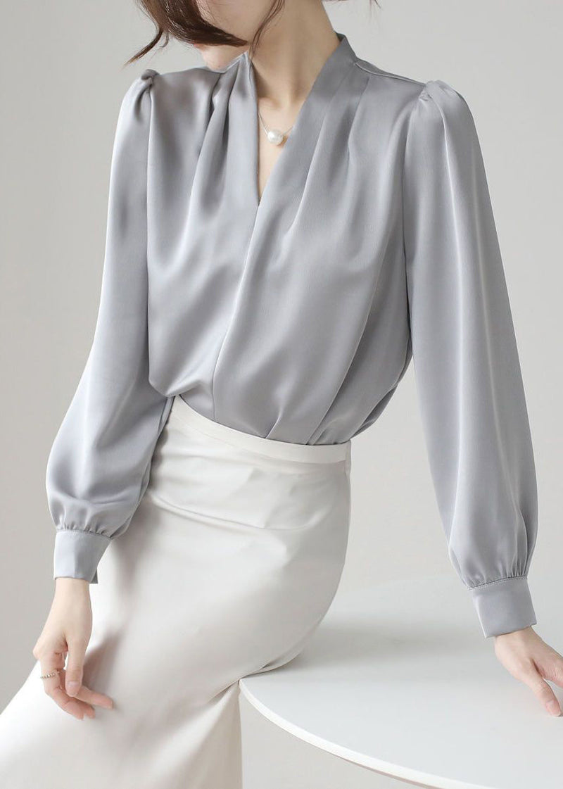 Beautifully Crafted Blouse in a Classic Style