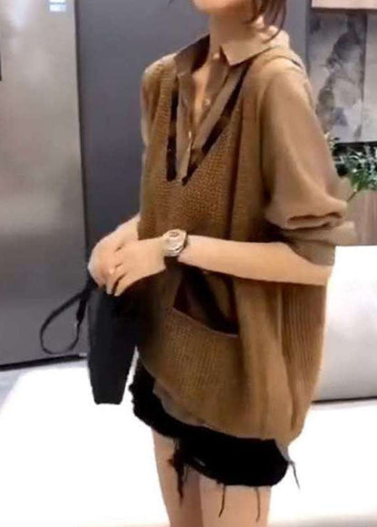 Effortlessly Elegant Garment with a Timeless Design