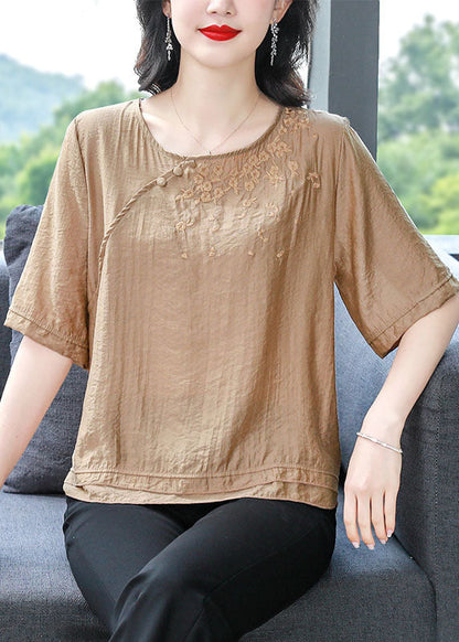 A Vintage Style Top with Delicate Timeless Details