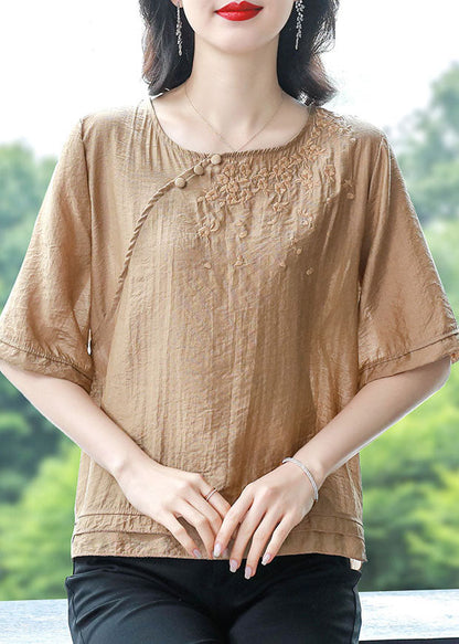 A Vintage Style Top with Delicate Timeless Details