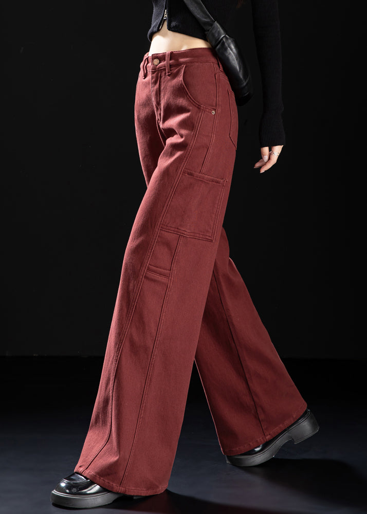 Effortlessly Elegant Pants with a Timeless Design