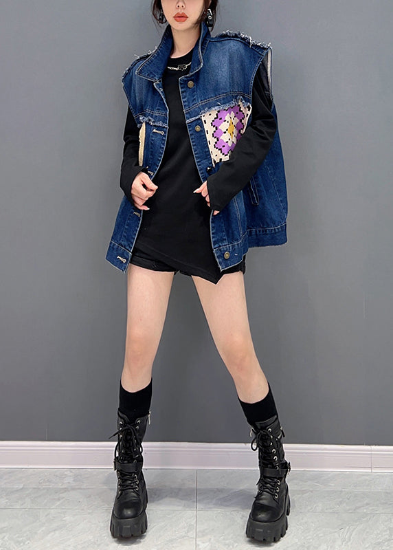 Well Tailored Coat with a Graceful Silhouette