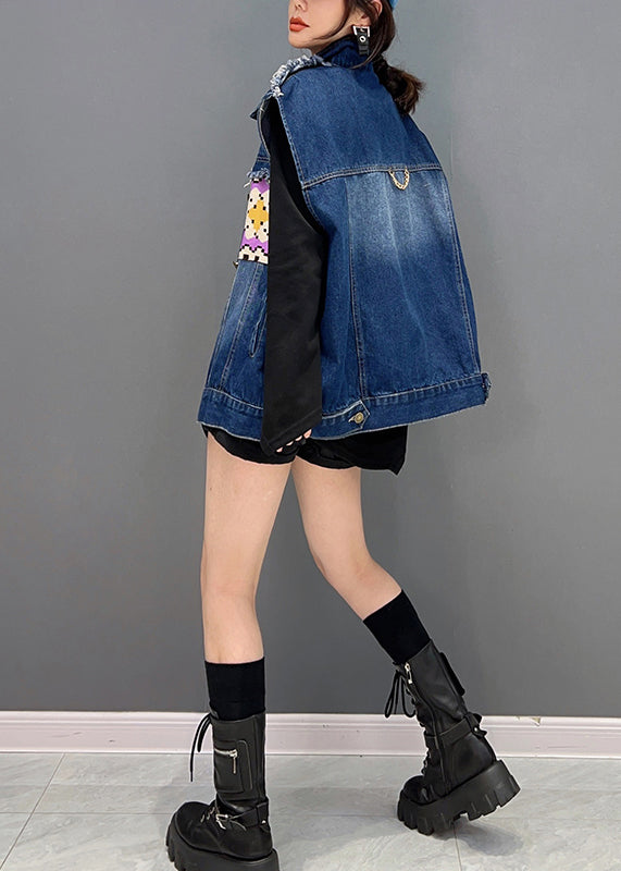 Well Tailored Coat with a Graceful Silhouette