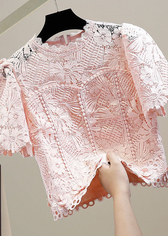 Beautifully Crafted Blouse in a Classic Style