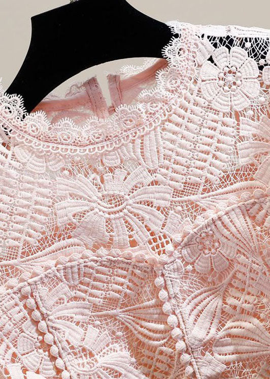 Beautifully Crafted Blouse in a Classic Style