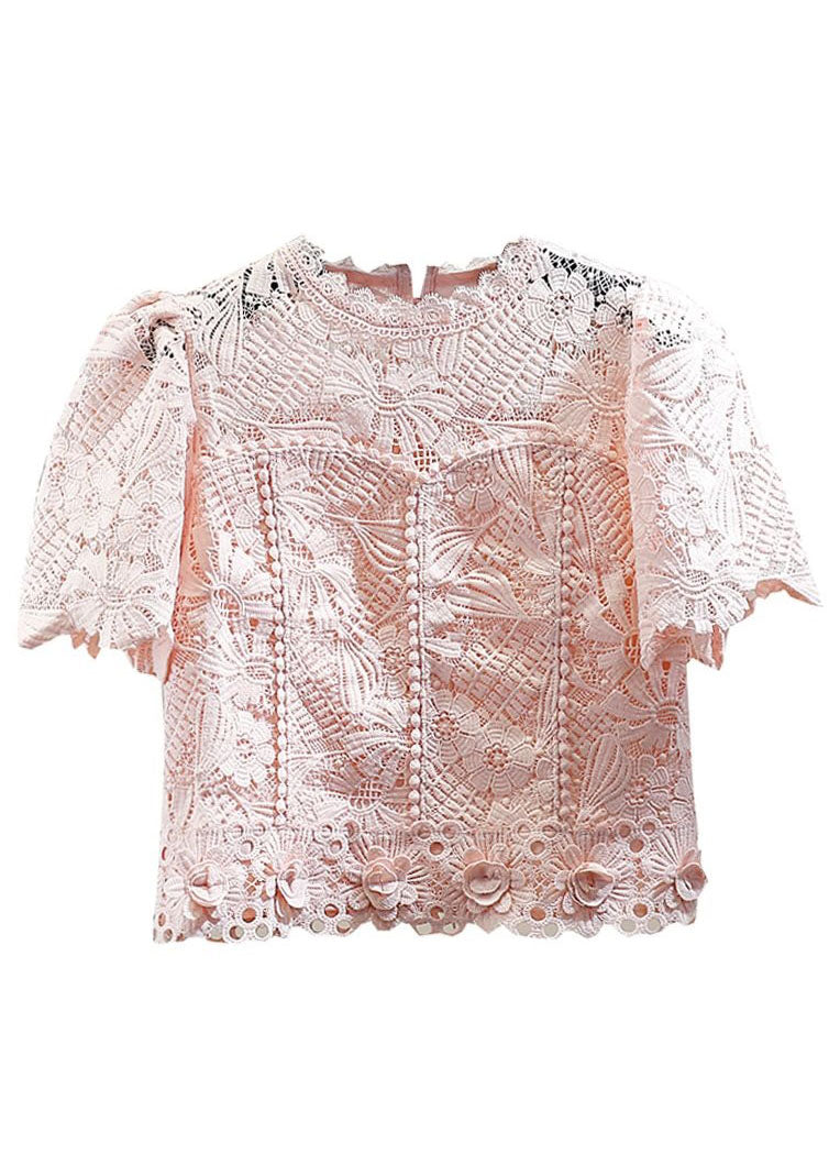Beautifully Crafted Blouse in a Classic Style