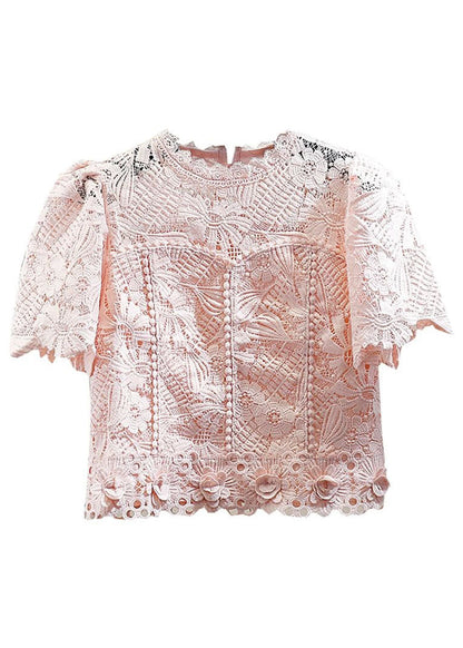 Beautifully Crafted Blouse in a Classic Style