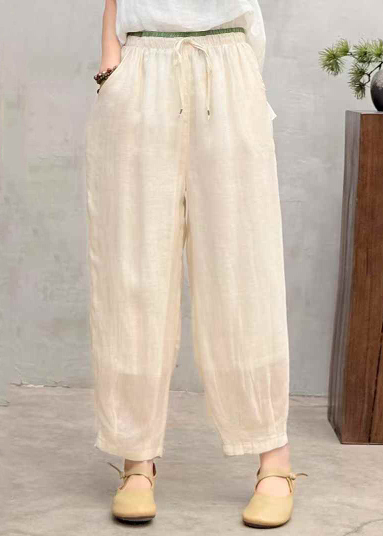 Elegantly Styled Trousers for Everyday Wear