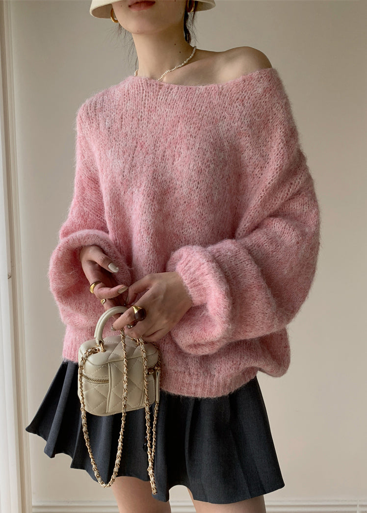 Classic Vintage Sweater with a Flattering Fit