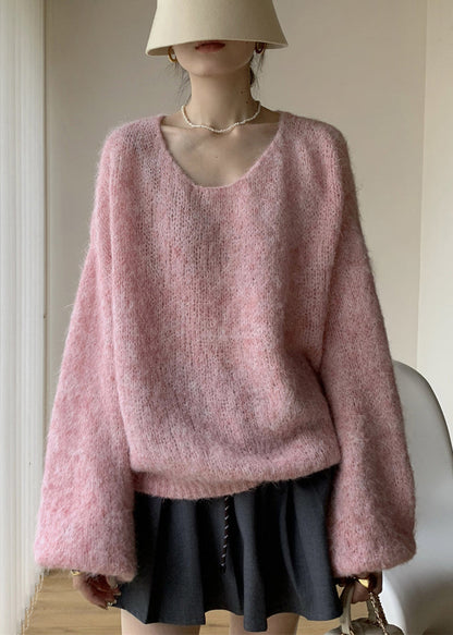 Classic Vintage Sweater with a Flattering Fit