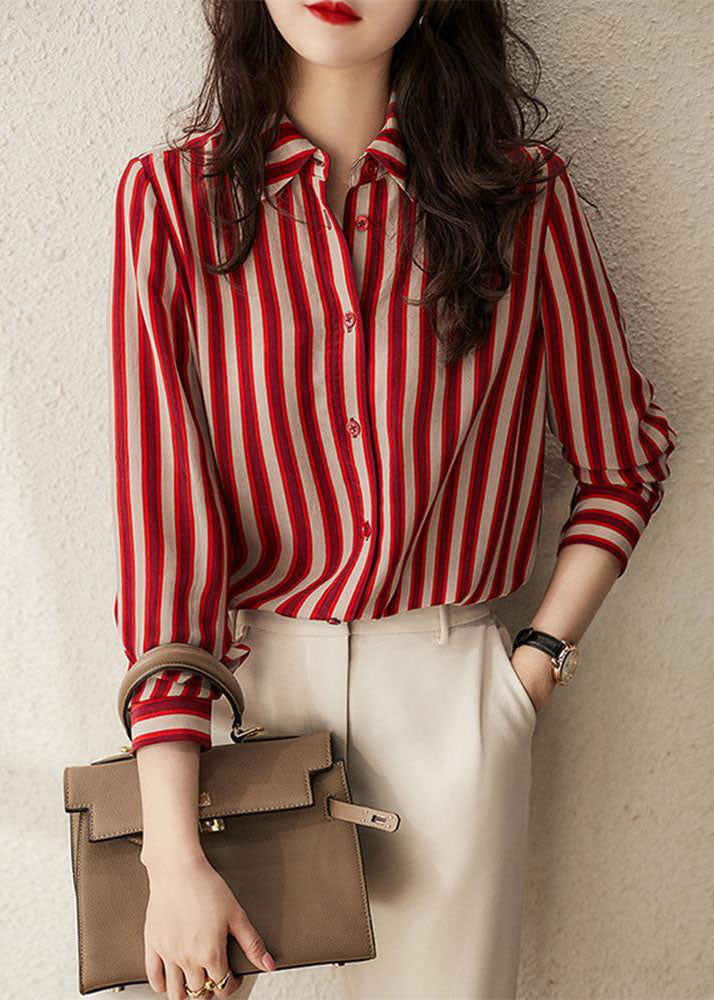 Classic Vintage Shirt with a Flattering Fit