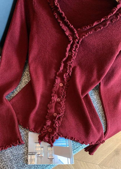 Beautifully Finished Sweater in a Timeless Design