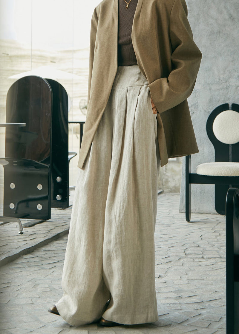 A Vintage Style Pants with Delicate Timeless Details