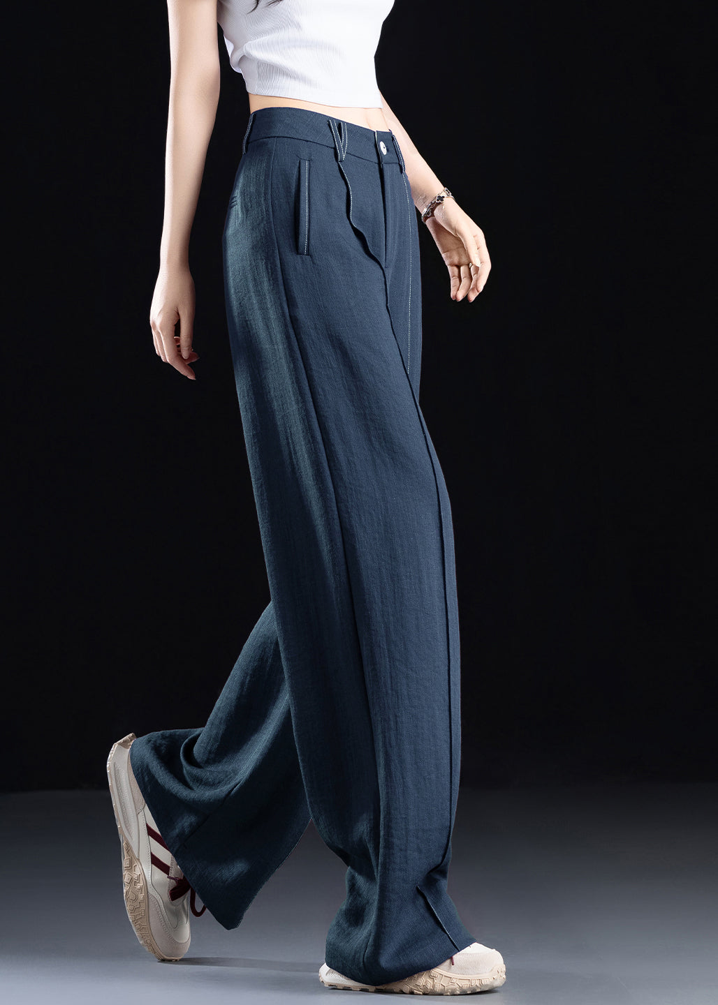 Sophisticated Pants with a Clean Classic Look