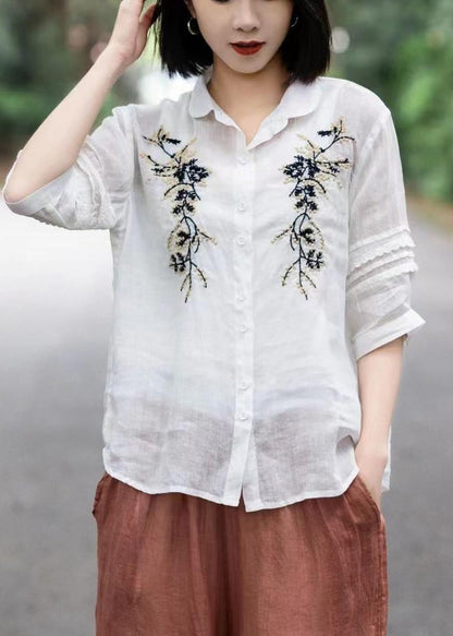 Classic Vintage Blouse with a Flattering Fit