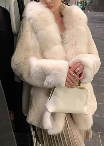 Beautifully Finished Coat in a Timeless Design