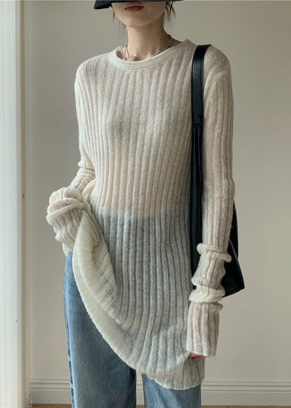 Classic Vintage Sweater with a Flattering Fit
