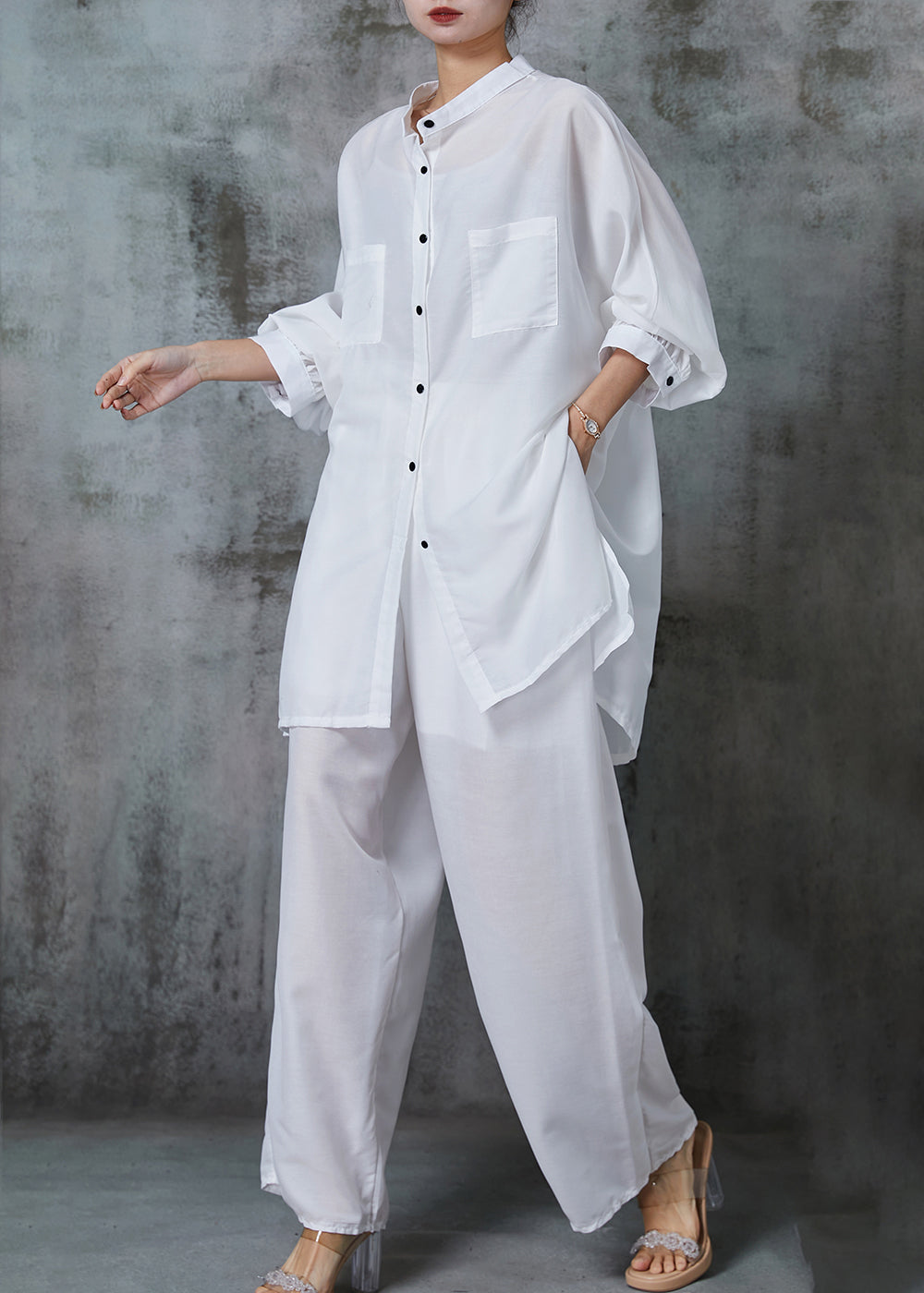 Effortlessly Elegant Garment with a Timeless Design