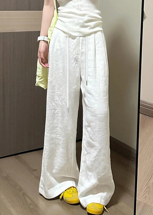 Classic Vintage Pants with a Flattering Fit