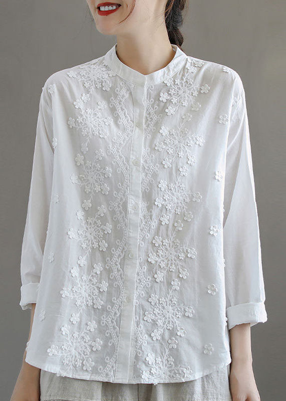 Sophisticated Blouse with a Clean Classic Look