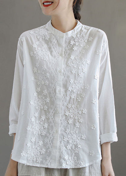 Sophisticated Blouse with a Clean Classic Look