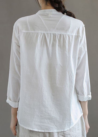 Sophisticated Blouse with a Clean Classic Look