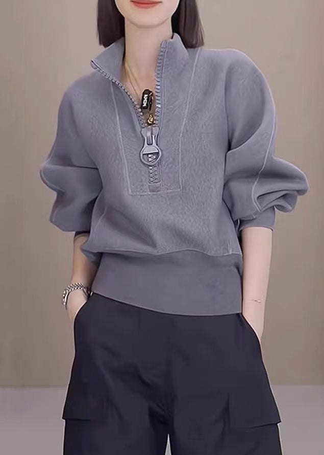 Classic Vintage Shirt with a Flattering Fit
